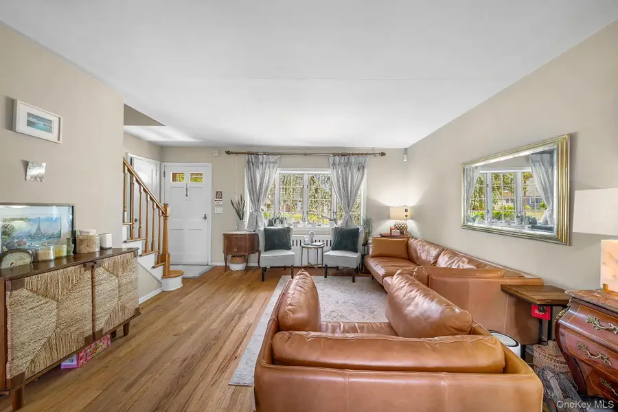 32 Broadway, New Hyde Park, NY 11040 - #3