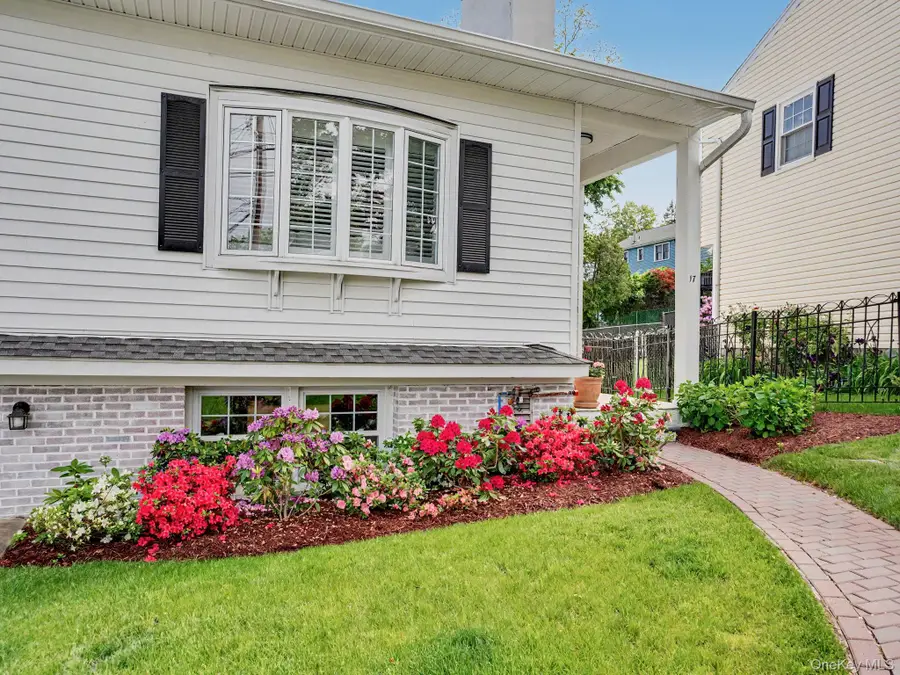 17 Gedney Way, White Plains, NY 10605 - #3