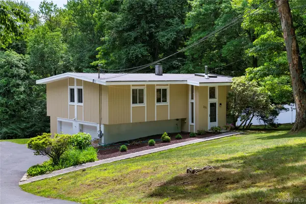 326 Lovell Street, Mahopac, NY 10541
