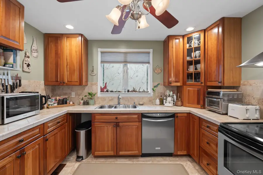 35 Highland Avenue, Walden, NY 12586 - #2