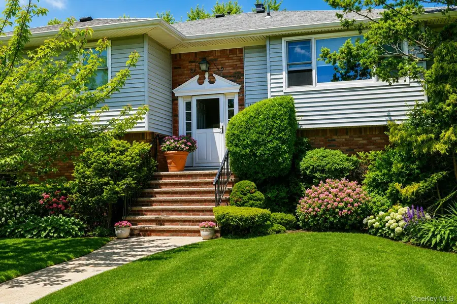 240 Pearl Street, Lawrence, NY 11559 - #2