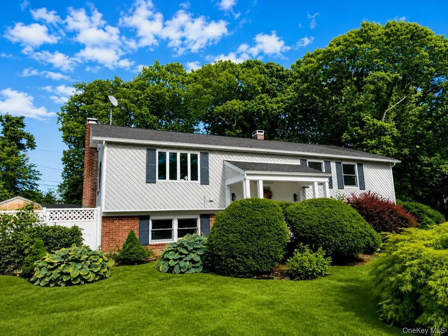27 Wedgewood Drive, Coram, NY 11727 - #2