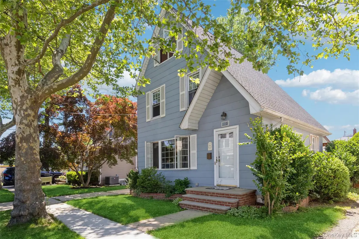 110 Yale Street, Williston Park, NY 11596 - #1