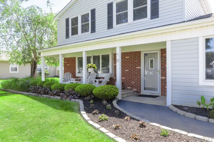 16 Redwood Lane, South Setauket, NY 11720 - #3