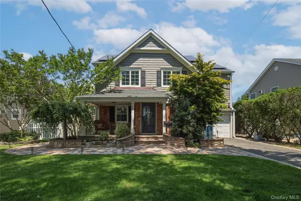 1533 Lowell Avenue, New Hyde Park, NY 11040