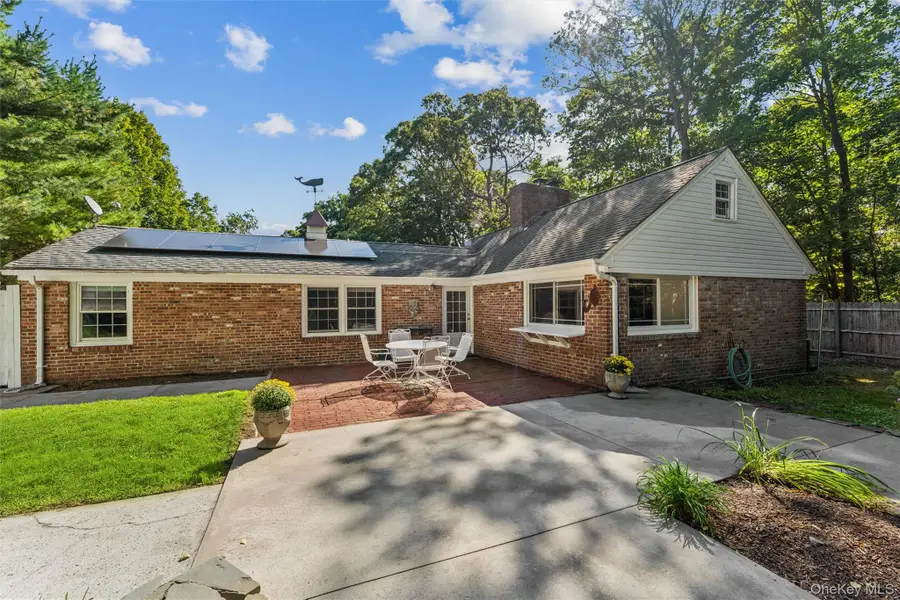 29 Squiretown Road #D, Hampton Bays, NY 11946 - #2