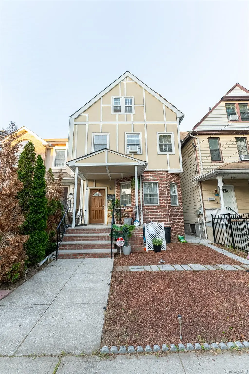 17 S 7th Avenue, Mount Vernon, NY 10550 - #1