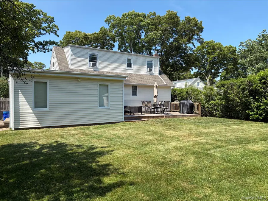 62 Pell Avenue, North Babylon, NY 11703 - #3