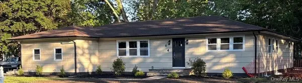 64 Lincoln Avenue, Mastic Beach, NY 11951