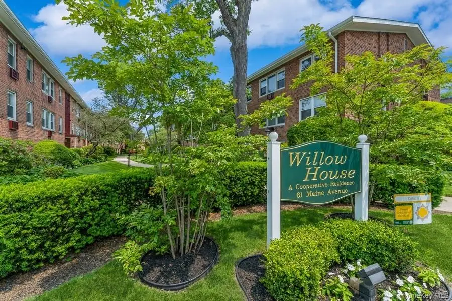 61 Maine Avenue #E5, Rockville Centre, NY 11570 - #1