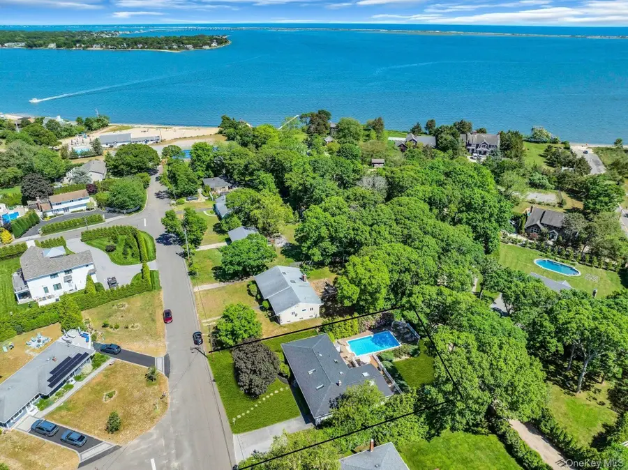 6 Oldfield Lane, East Quogue, NY 11942 - #2