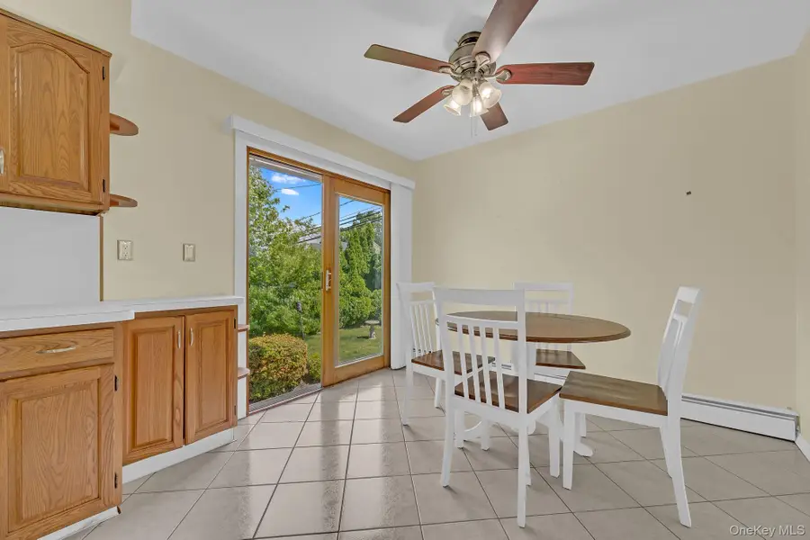 9 Nassau Avenue, West Babylon, NY 11704 - #2