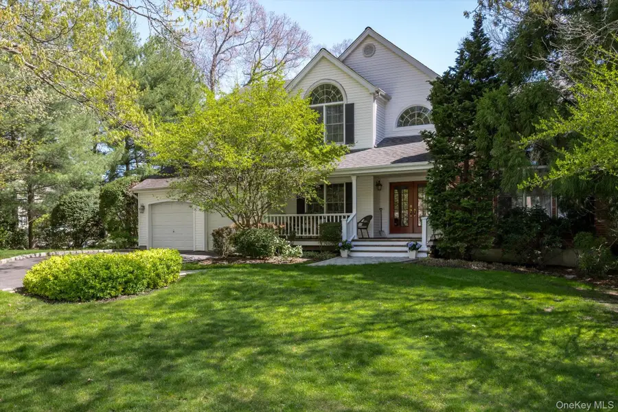 1 Fox Hollow Court, Dix Hills, NY 11746 - #3