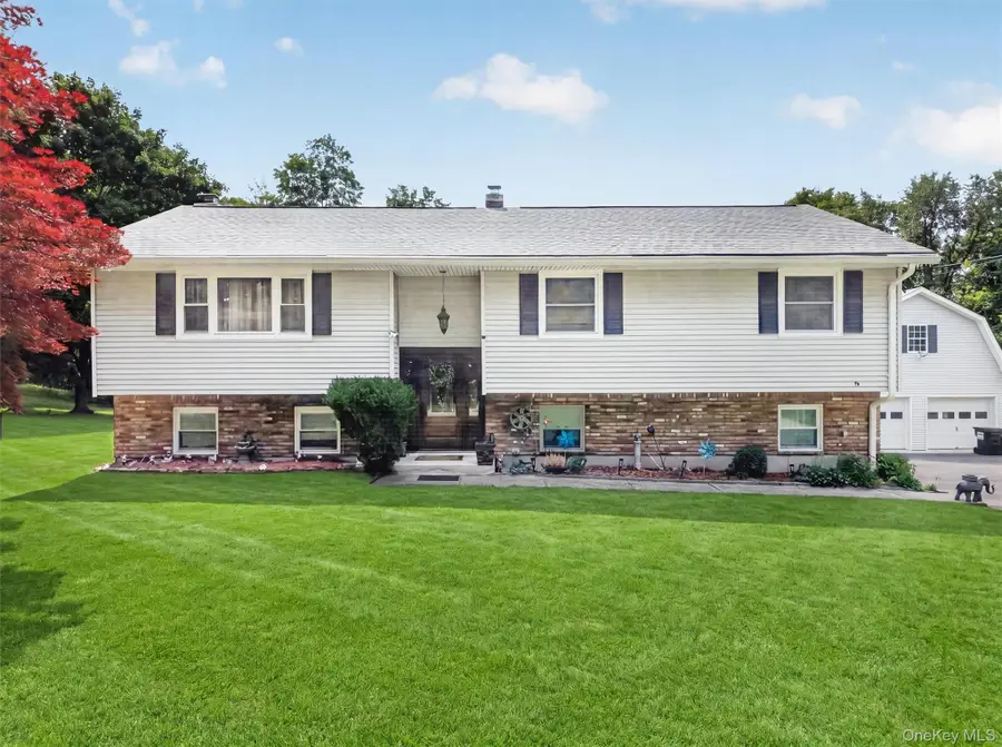18 Helms Hill Road, Washingtonville, NY 10992 - #3