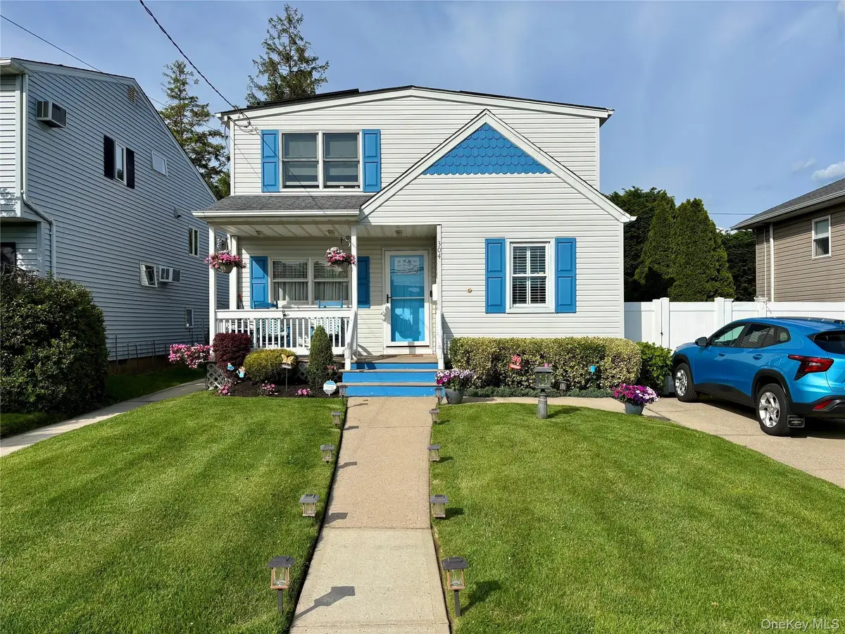 304 Lido Parkway, Lindenhurst, NY 11757 - #1