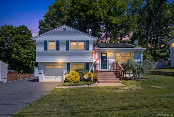 24 Maplewood Boulevard, Suffern, NY 10901