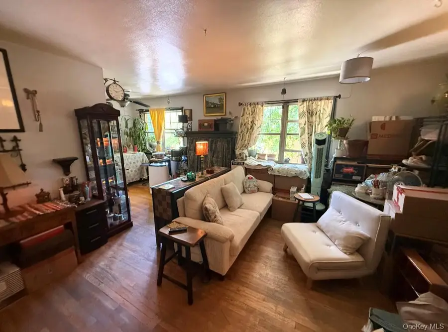 1003 Barclay Manor #10C, Newburgh, NY 12550 - #3