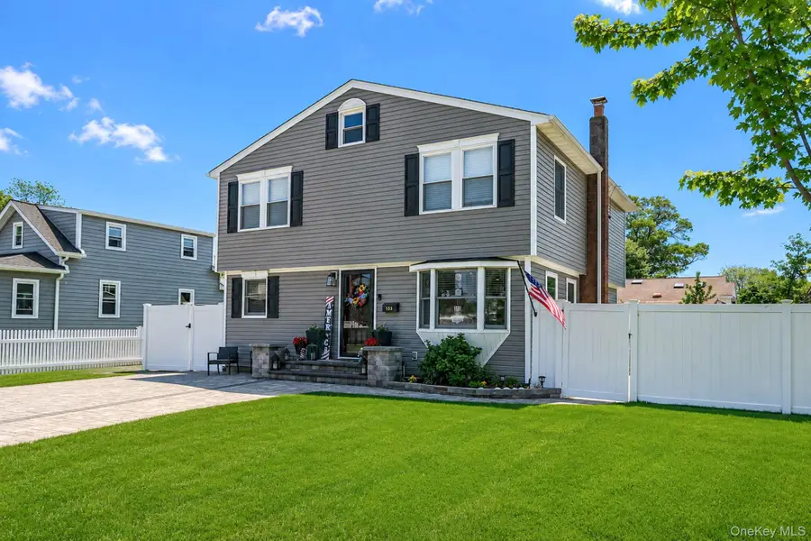 135 Texas Street, Lindenhurst, NY 11757 - #2