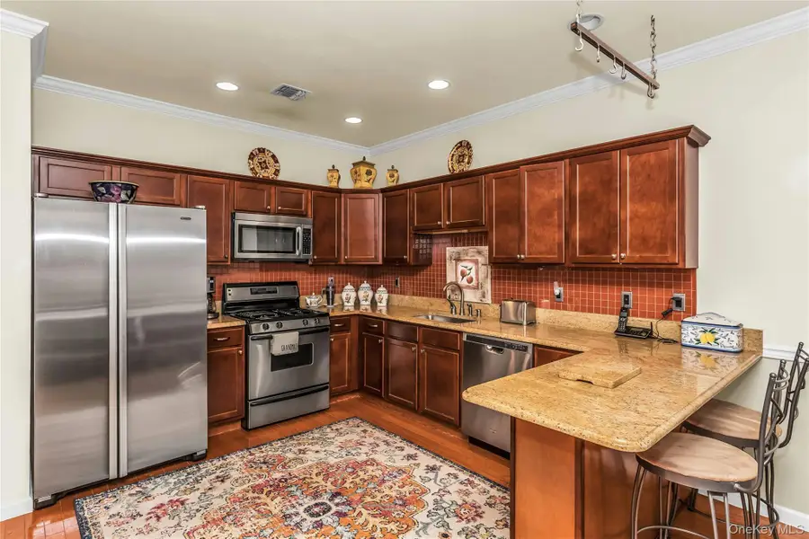 698 Balfour Place, Melville, NY 11747 - #3