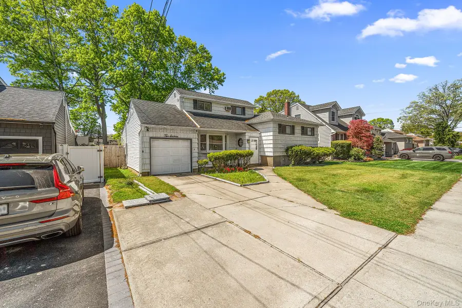 216 Oak Street, Massapequa Park, NY 11762 - #3