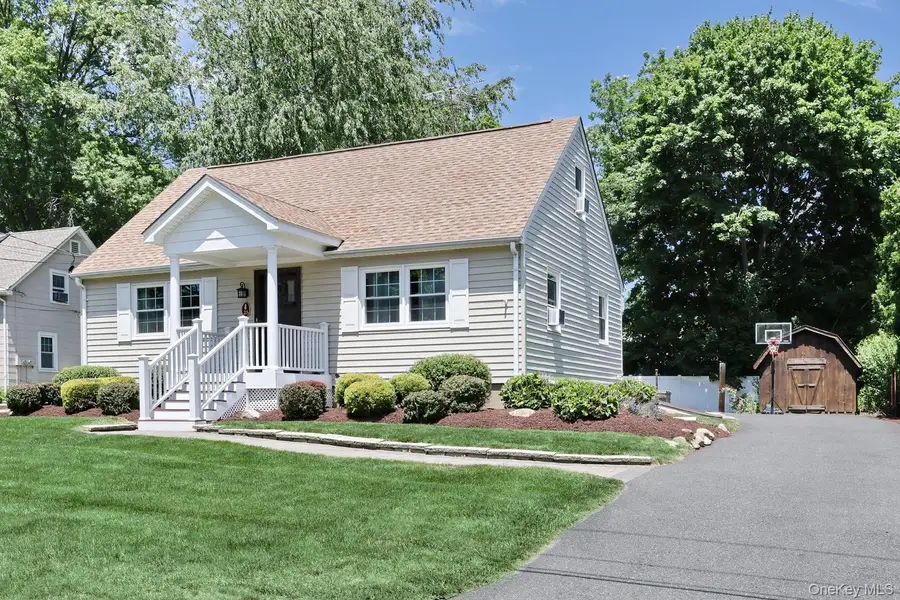 25 Amory Avenue, Pearl River, NY 10965 - #2