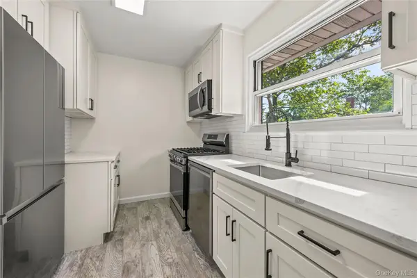 82-63 Langdale Street #2nd Floor, New Hyde Park, NY 11040