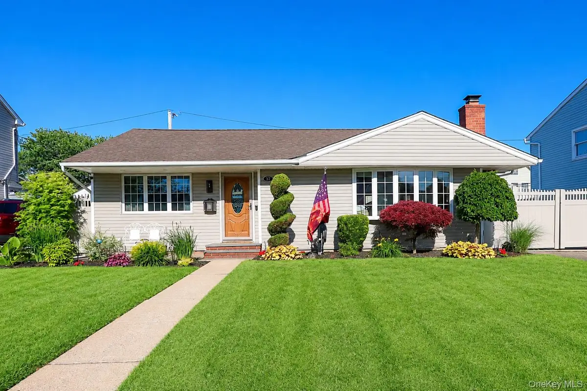 37 Seitz Drive, Bethpage, NY 11714 - #1