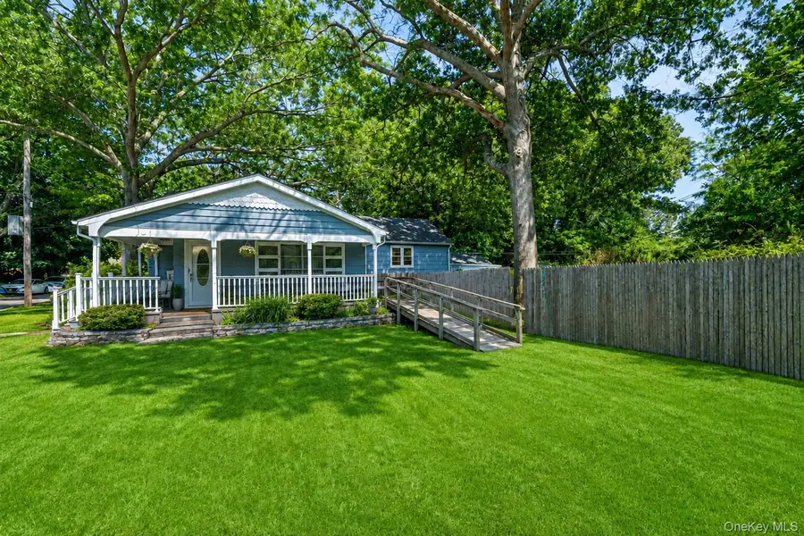 3 Curtis Drive, Sound Beach, NY 11789 - #2
