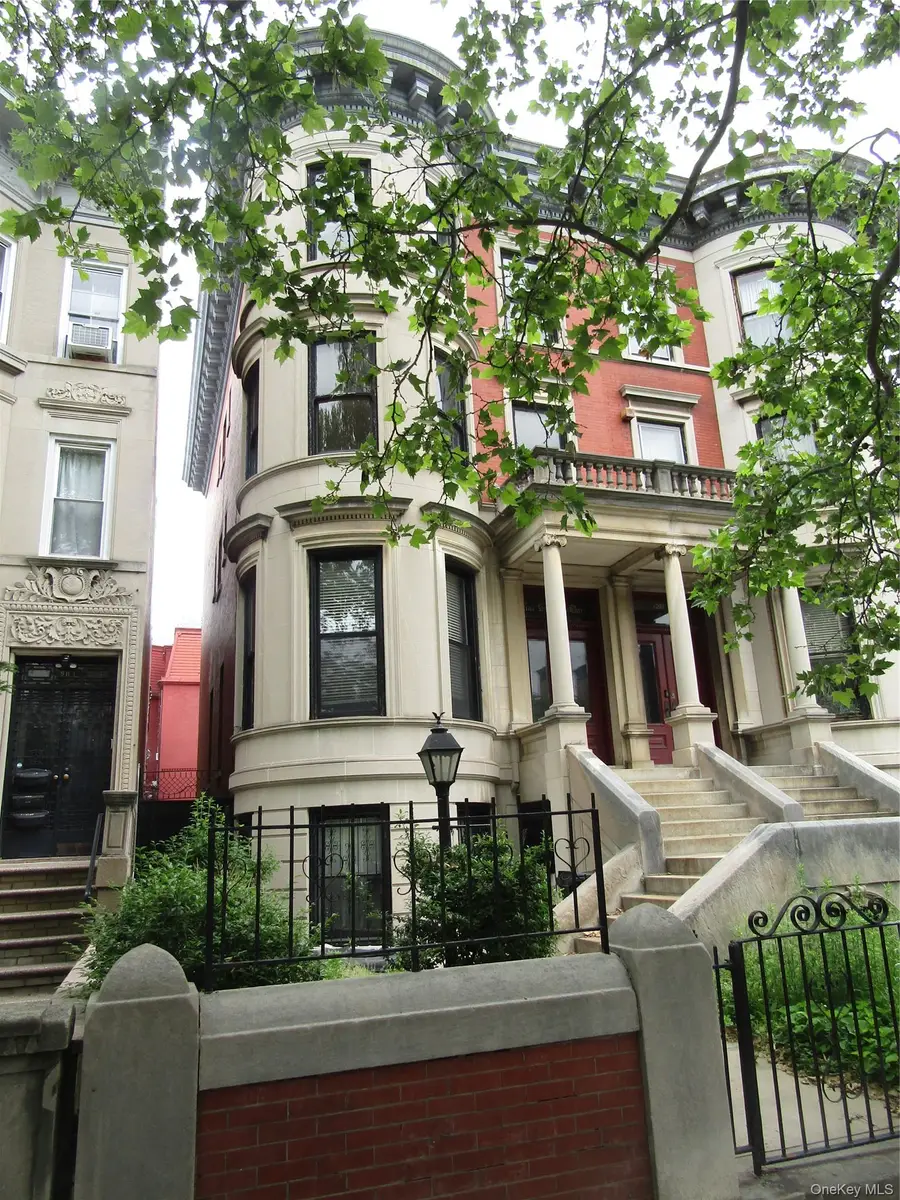 903 Saint Marks Avenue, Brooklyn, NY 11213 - #2