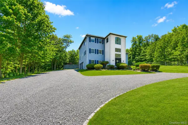 49 Stone Mountain Trail, Chester, NY 10918