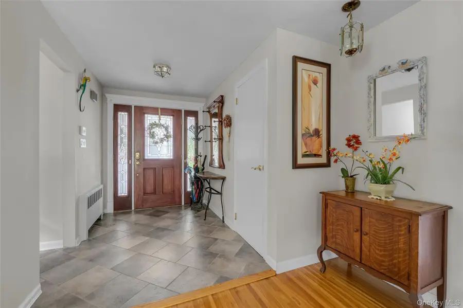 87 Teed Street, South Huntington, NY 11746 - #3