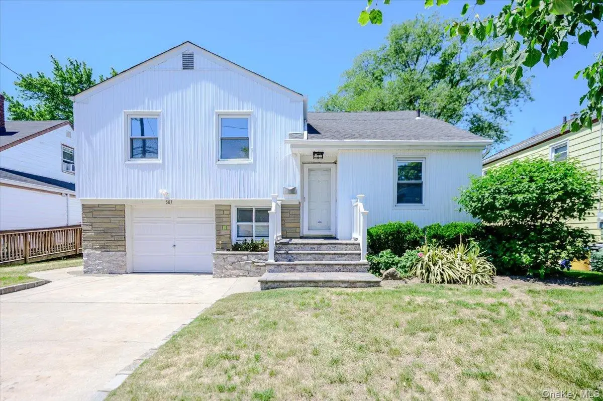 567 Oxford Road, Cedarhurst, NY 11516 - #1