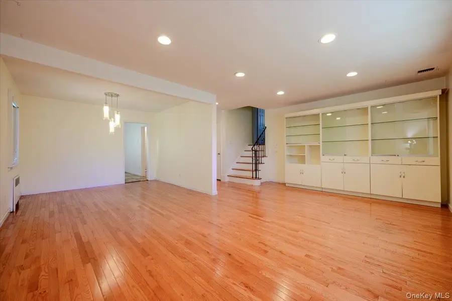 567 Oxford Road, Cedarhurst, NY 11516 - #3