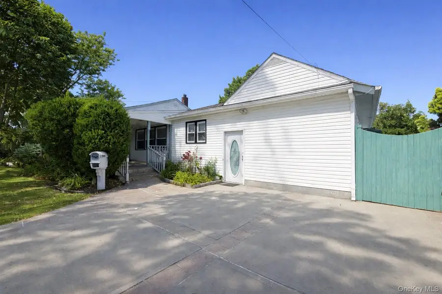 1327 Brooklyn Boulevard, Bay Shore, NY 11706 - #2