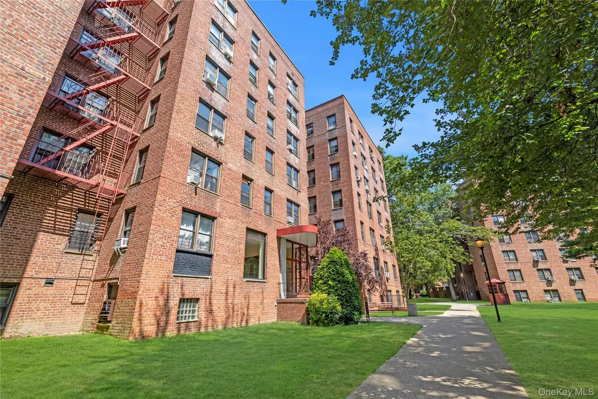 150-11 72nd Road #6E, Flushing, NY 11367 - #1