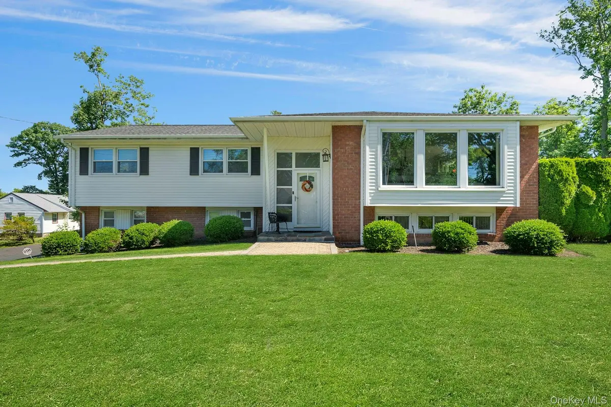101 Windsor Oval, New Rochelle, NY 10805 - #1