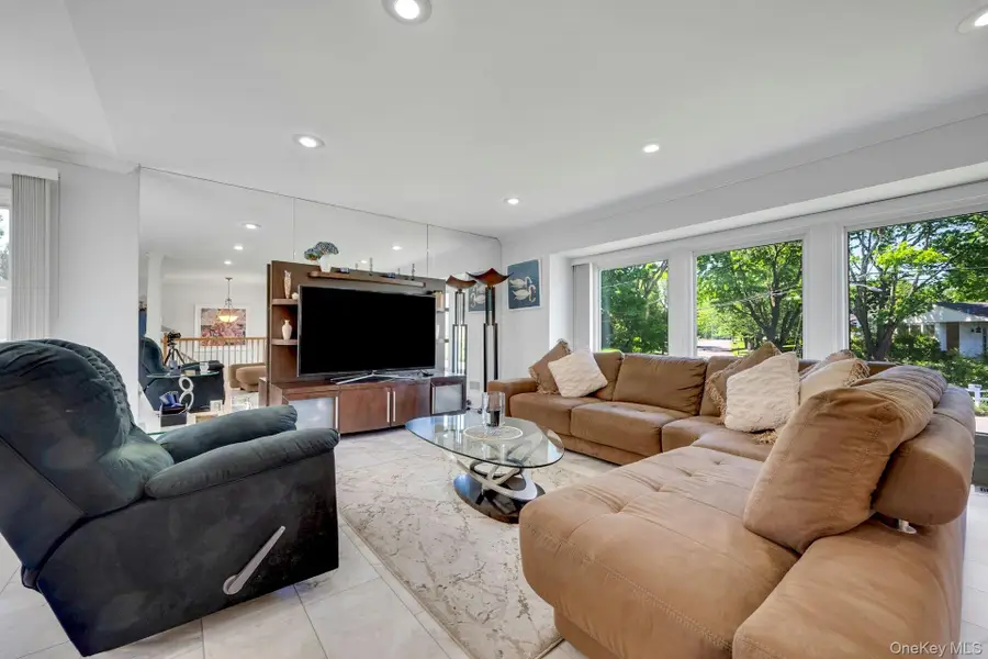 101 Windsor Oval, New Rochelle, NY 10805 - #2