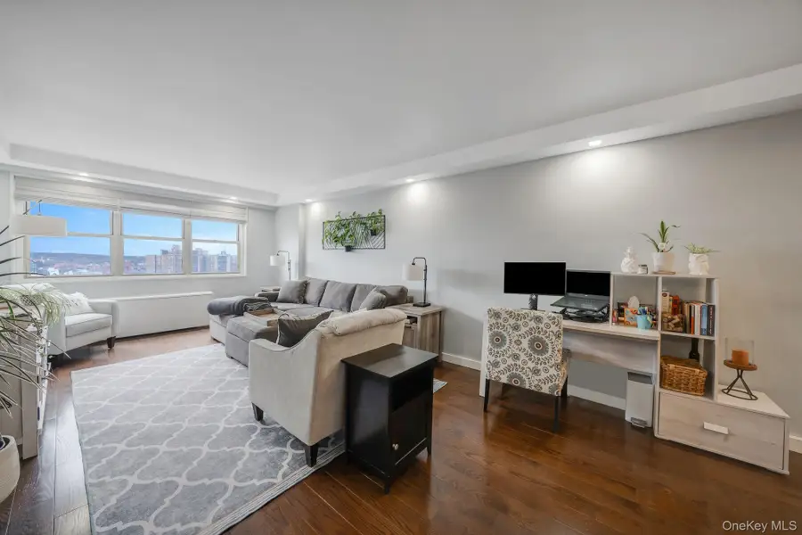 10230 66th Road #21H, Forest Hills, NY 11375 - #3