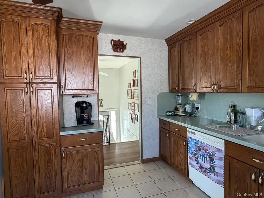 35 Grand Boulevard, Massapequa Park, NY 11762 - #3