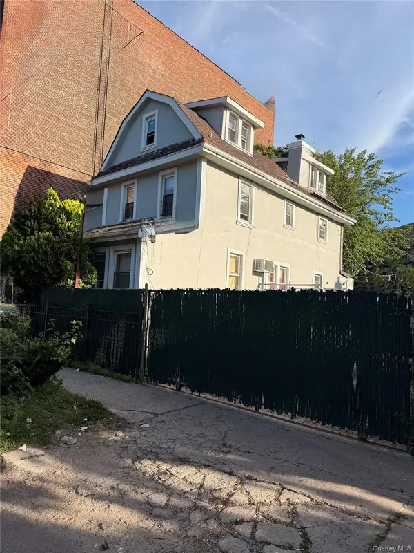 11614 Bessemer Street, Richmond Hill, NY 11418