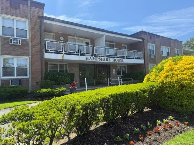 601 Chestnut Street #A-15, Cedarhurst, NY 11516 - #1