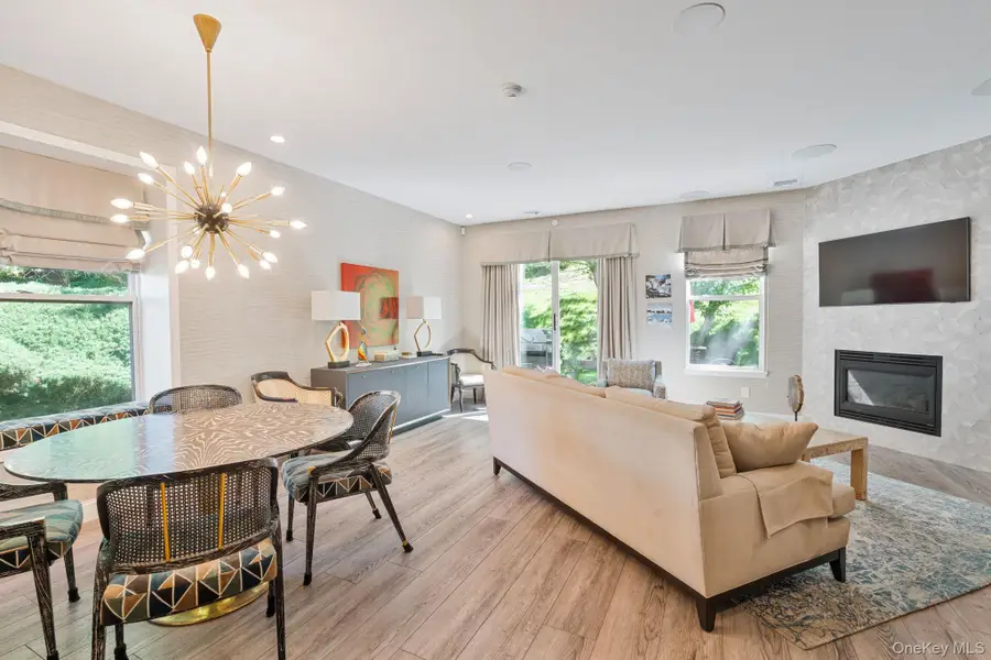 213 Windward Court N, Port Jefferson, NY 11777 - #2