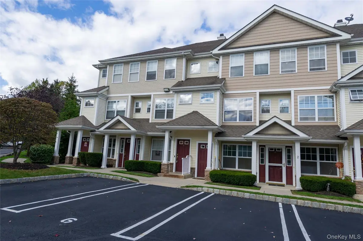 19 Putters Way #6, Middletown, NY 10940 - #1