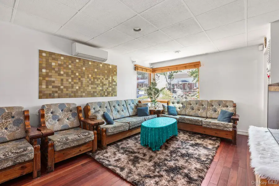 6722 211th Street, Oakland Gardens, NY 11364 - #2