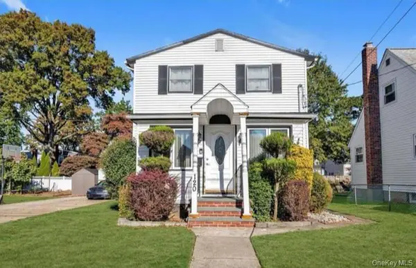 120 Memphis Ave, Floral Park, NY 11001