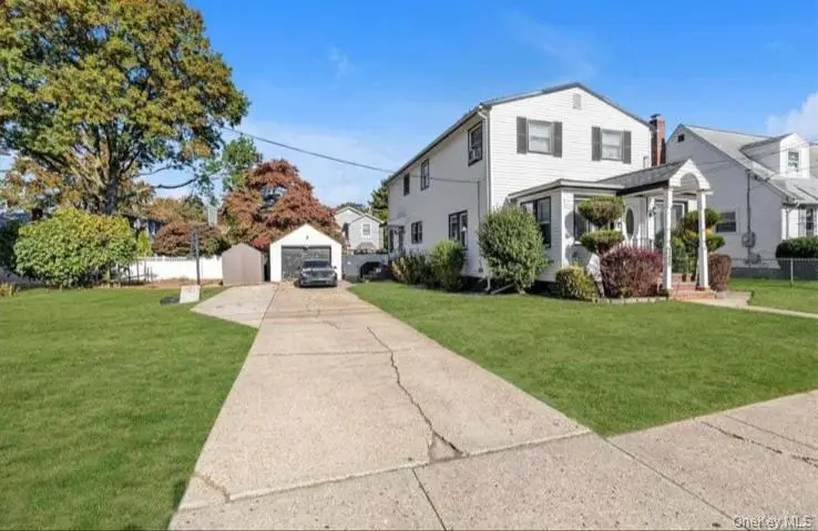 120 Memphis Ave, Floral Park, NY 11001 - #2