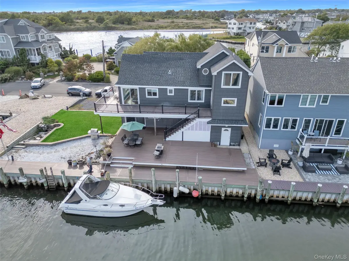 998 Pacific Street, Lindenhurst, NY 11757 - #1