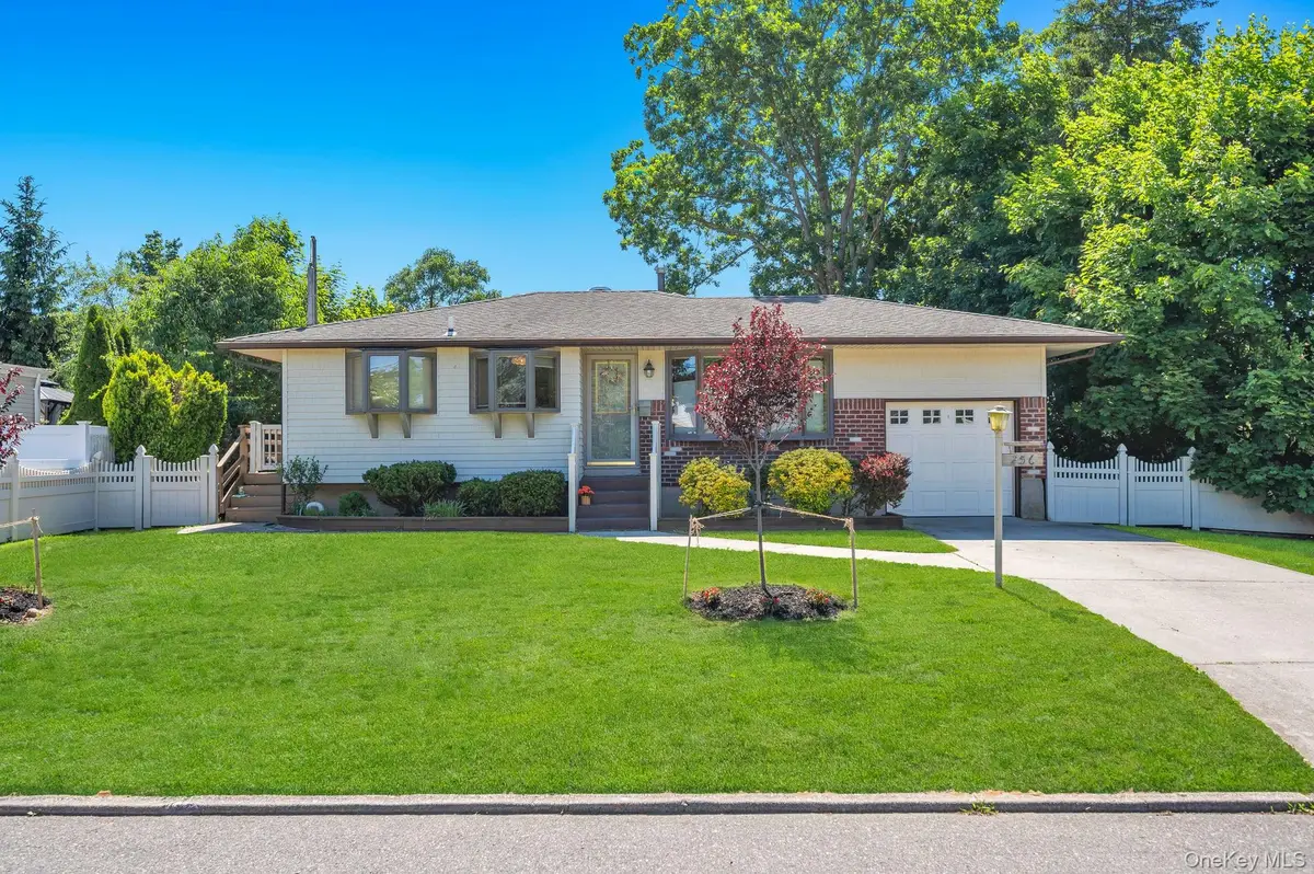 256 W 4th Street, Deer Park, NY 11729 - #1
