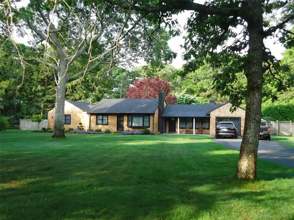 19 Groveland Avenue, East Quogue, NY 11942