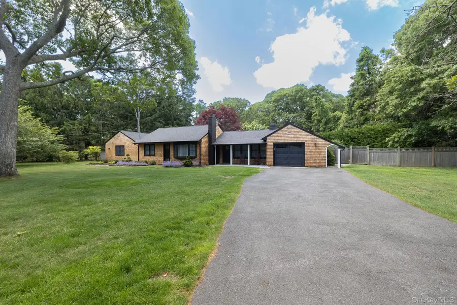 19 Groveland Avenue, East Quogue, NY 11942 - #3